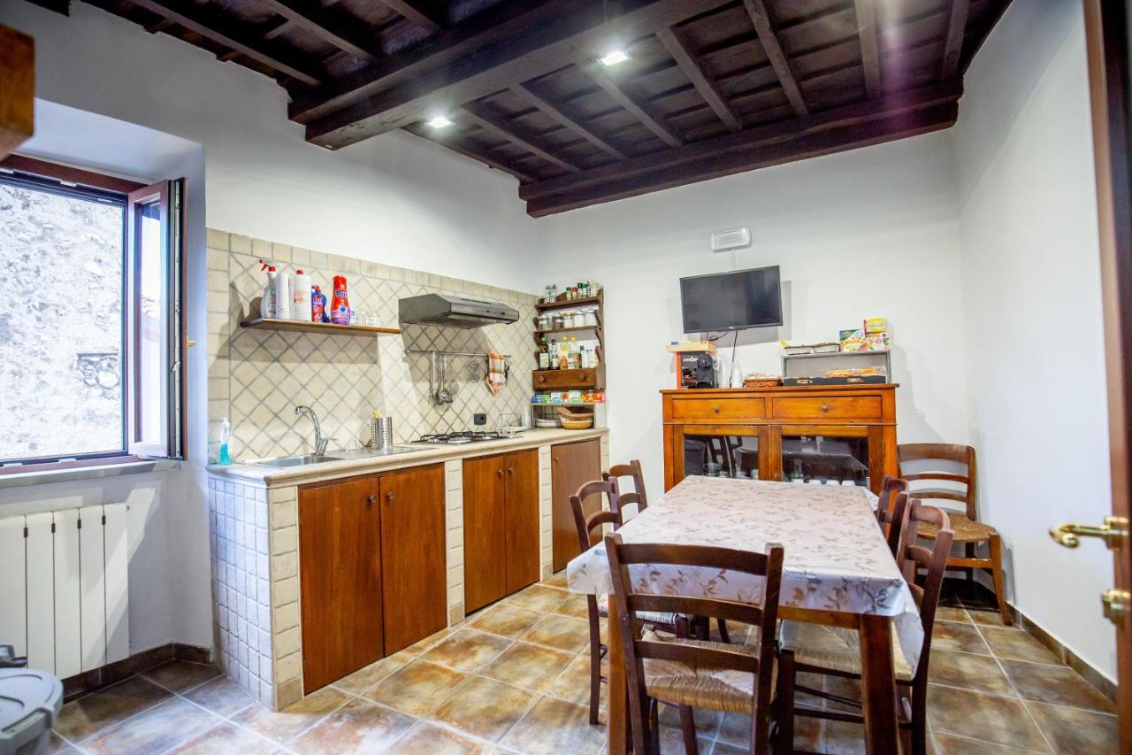 Antica Dimora Della Chiesa Apartment Olevano Romano Luaran gambar