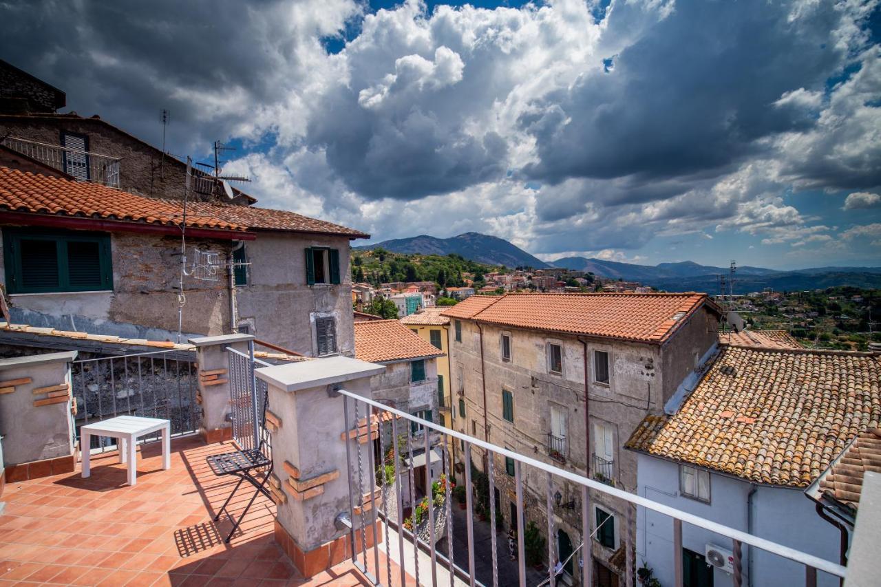 Antica Dimora Della Chiesa Apartment Olevano Romano Luaran gambar