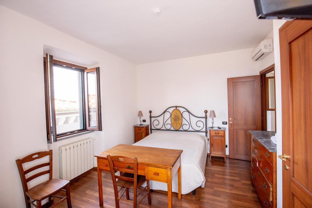 Antica Dimora Della Chiesa Apartment Olevano Romano Luaran gambar