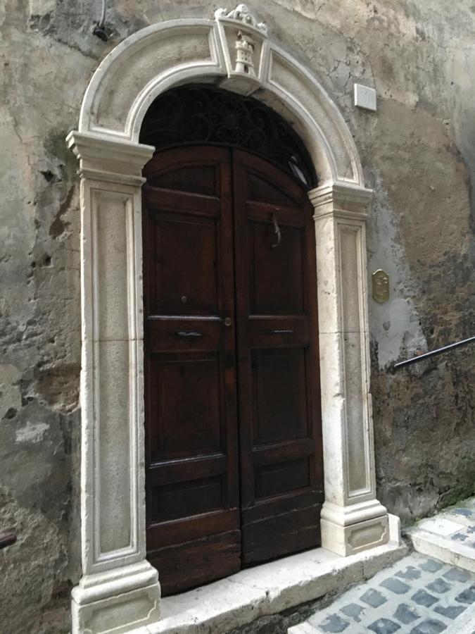 Antica Dimora Della Chiesa Apartment Olevano Romano Luaran gambar
